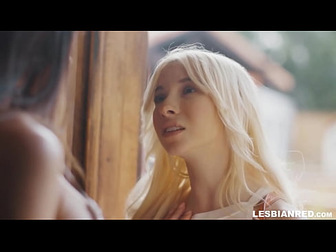 ❤️ A nena chega a casa uns meses despois e acaba comendo o coño da súa madrastra ❤❌ Porno ruso na pornografía gl.porn-mz-com.ru ﹏